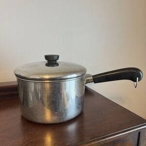 Revere Ware 4 Qt  Sauce Pan 93, Clinton, Illinois